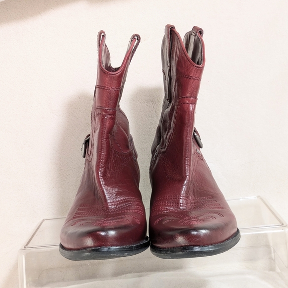 Franco Sarto Waco Women's Red Leather Cowboy Ankle Bootie Western Casual Sz 8.5 - Picture 3 of 9